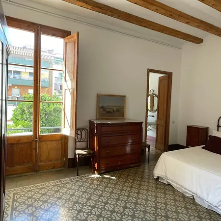 Villa Espectacular Casa Indiana En Primera Linea De Mar Vilassar De Mar